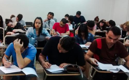 Candidatos del examen CELU 218 en la sede UBA